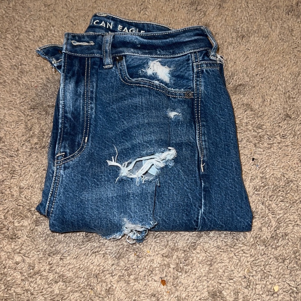 american eagle mom jeans